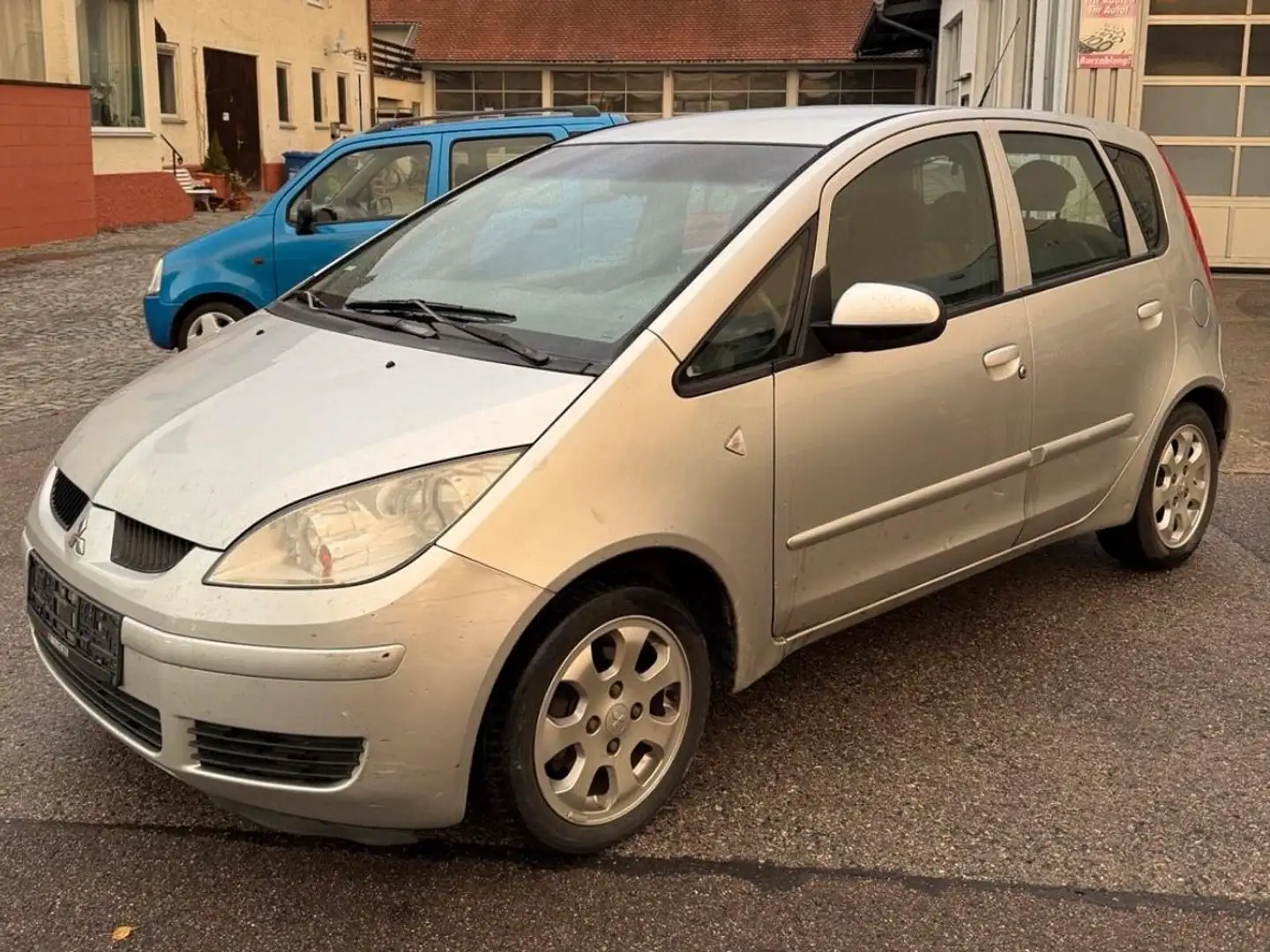 Mitsubishi Colt Colt 1.3 Invite Silber - 2
