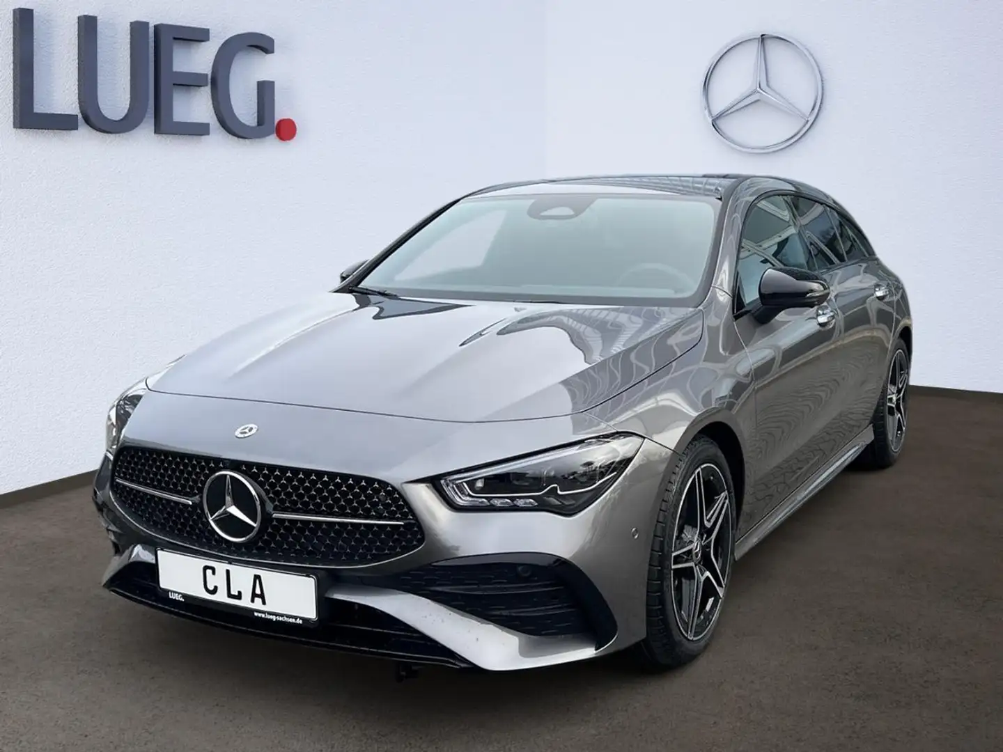 Mercedes-Benz CLA 200 Shooting Brake AMG-EDITION+NIGHT+360+AHK Grau - 1