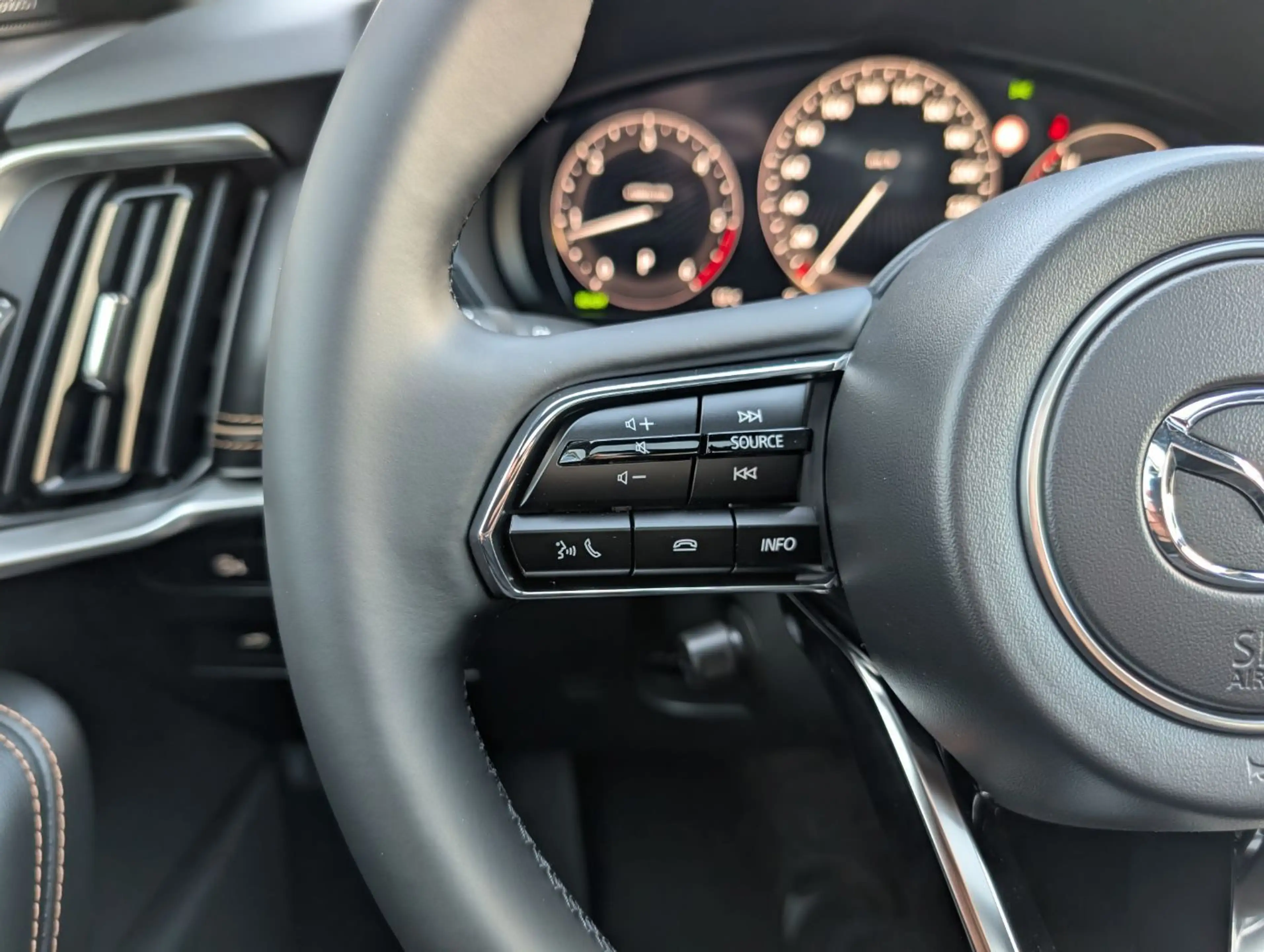 Mazda CX-60 3.3 D254 8AT AWD HOMURA PLUS Leder — photo 13