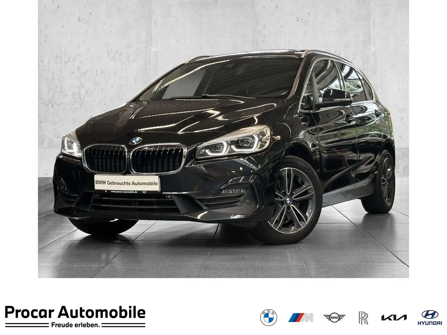 BMW 218 d Active Tourer Sport Line DA ACC PA Pano AHK Schwarz - 1