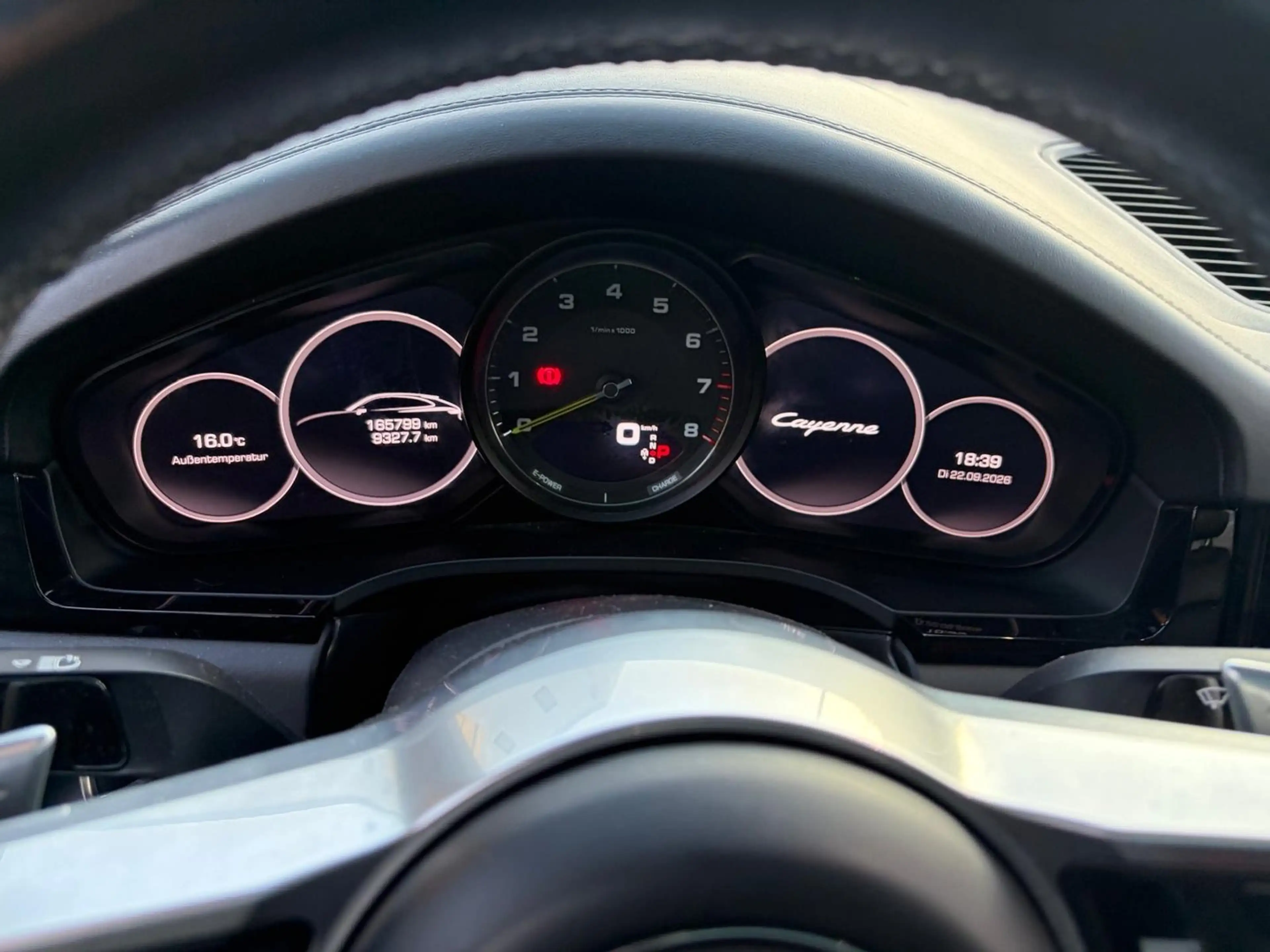 Porsche Cayenne E-Hybrid Coupé — photo 14