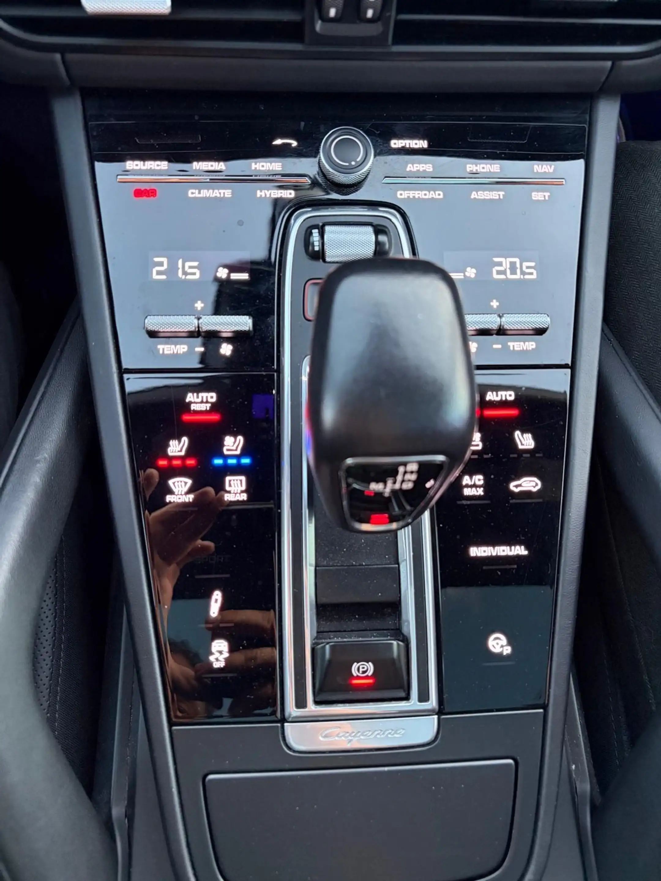 Porsche Cayenne E-Hybrid Coupé — photo 15