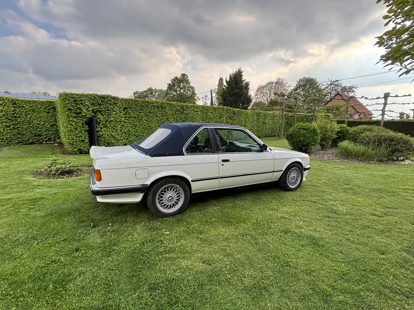 BMW 323 e30 323i baur - 2