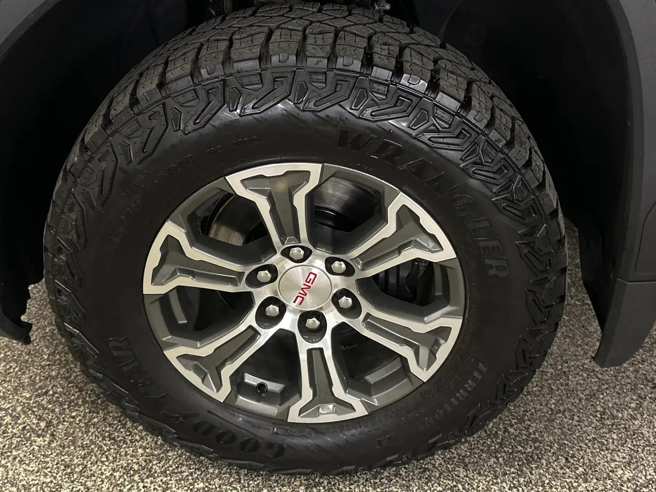 GMC Sierra 1500 снимка GMC Sierra 1500