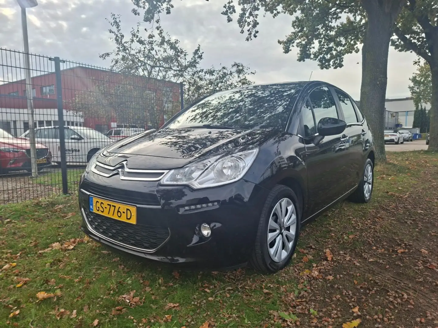 Citroen C3 PureTech 68 Zwart - 1