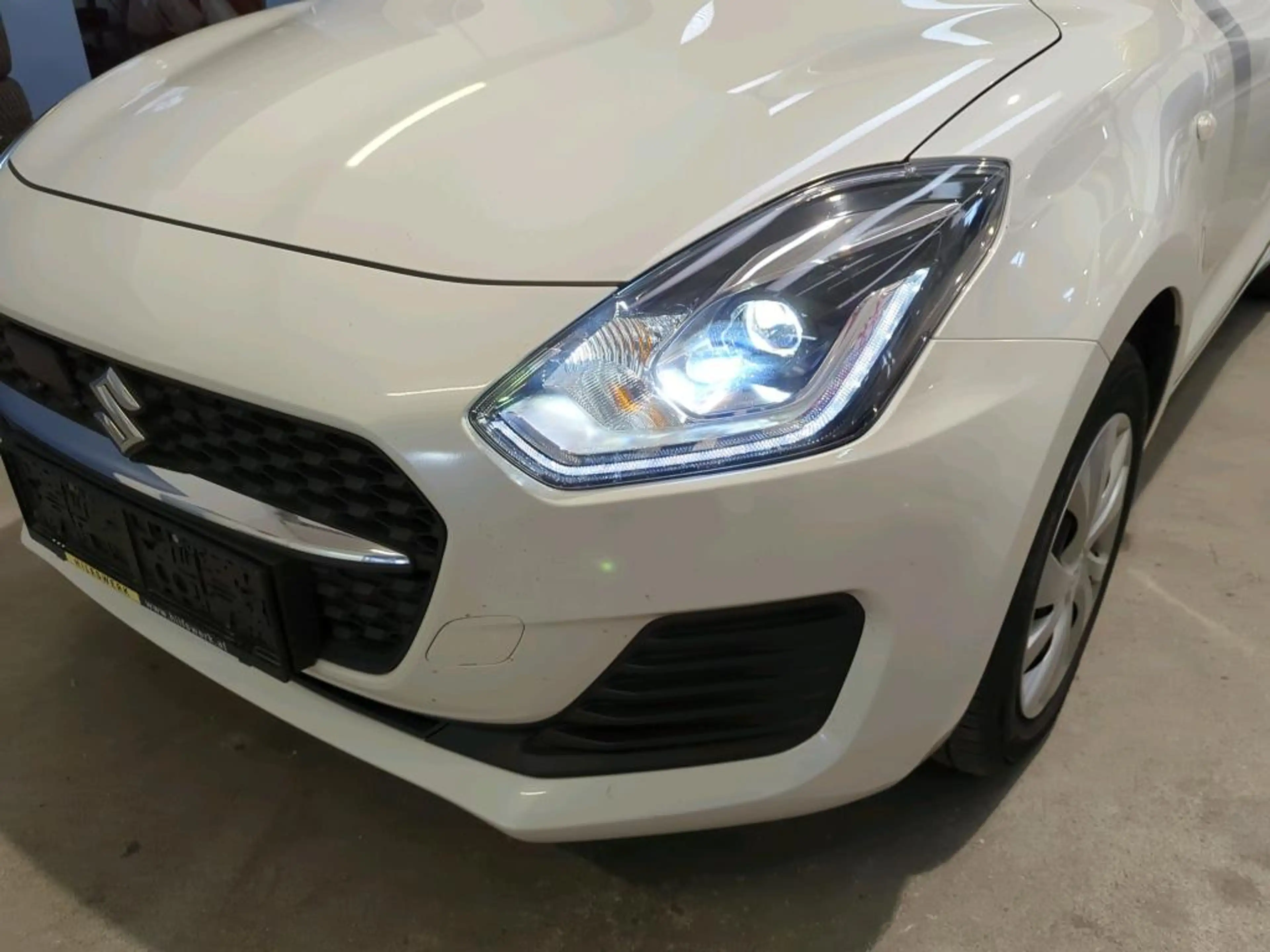 Suzuki Swift 1.2 Dualjet 4 Zylinder clear * LED, ACC, usw...* — photo 3