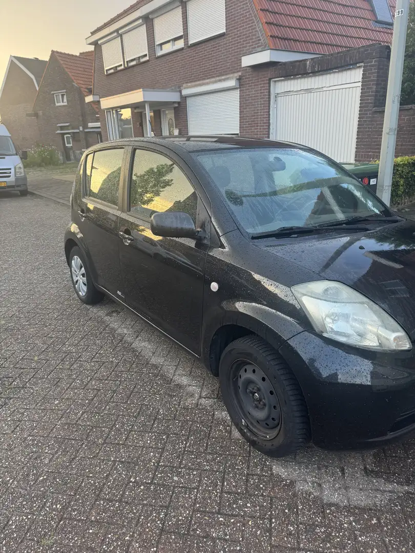 Daihatsu Sirion 1.0-12V Trend Negro - 2