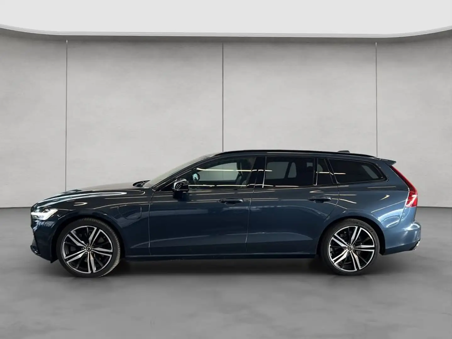 Volvo V60 T6 AWD Recharge R-Design Glasd Four-C Nappaled Blau - 2