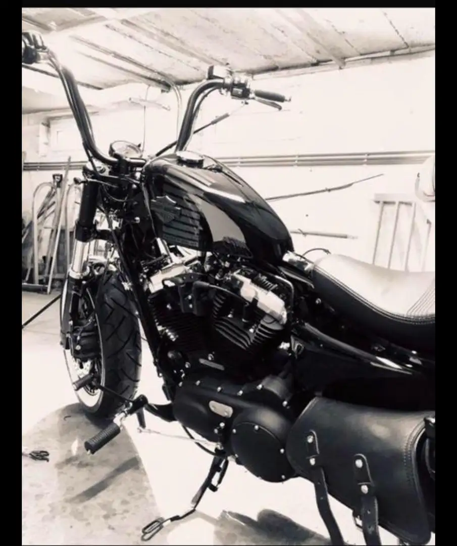 Harley-Davidson Sportster Forty Eight Negru - 2