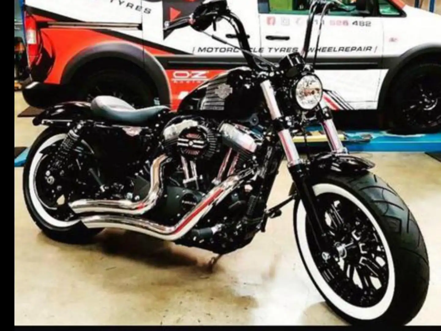 Harley-Davidson Sportster Forty Eight Negru - 1