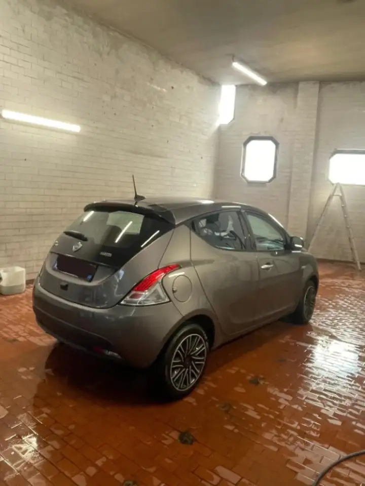 Lancia Ypsilon 2023 — фото 13