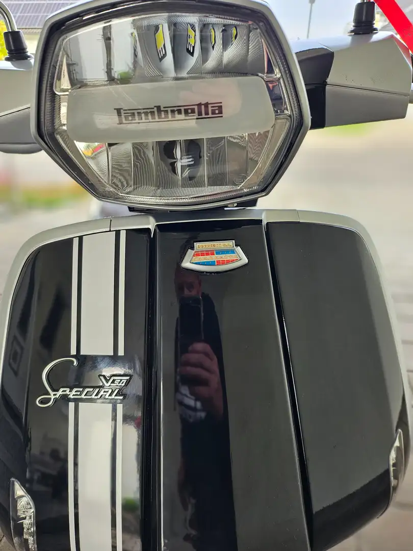 Lambretta V50 Castrol Limitit Edition Nero - 2