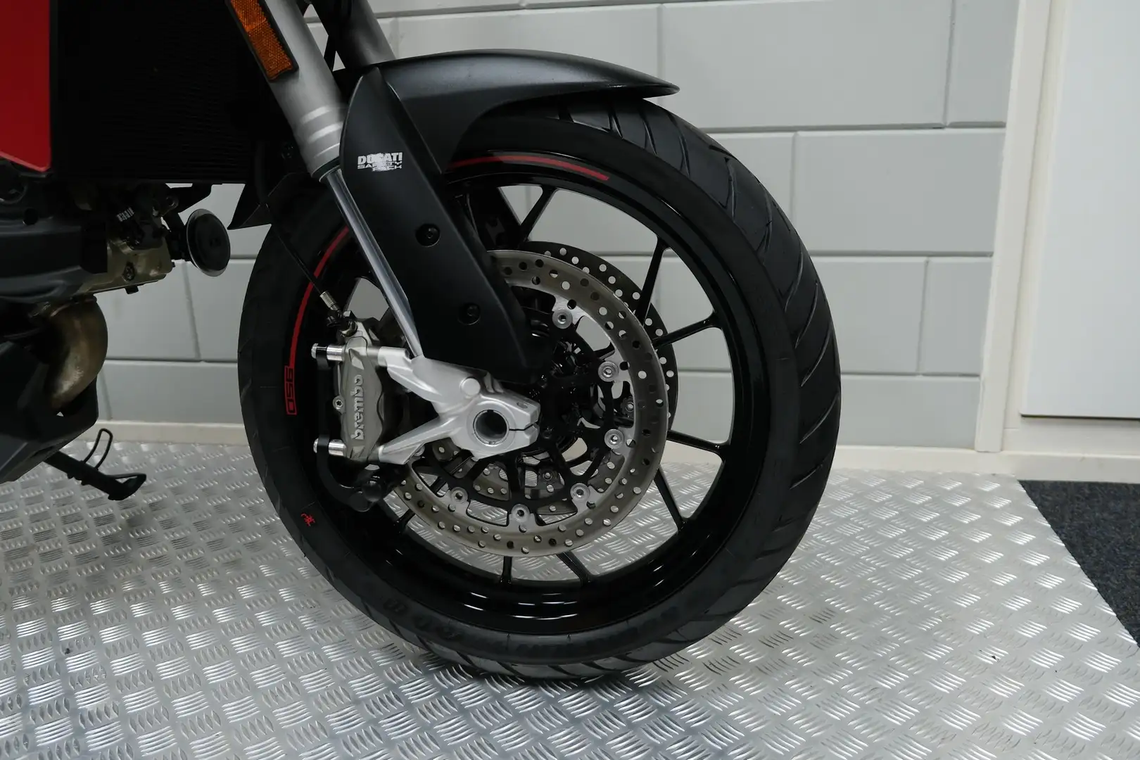 Ducati Multistrada 950 S Piros - 2