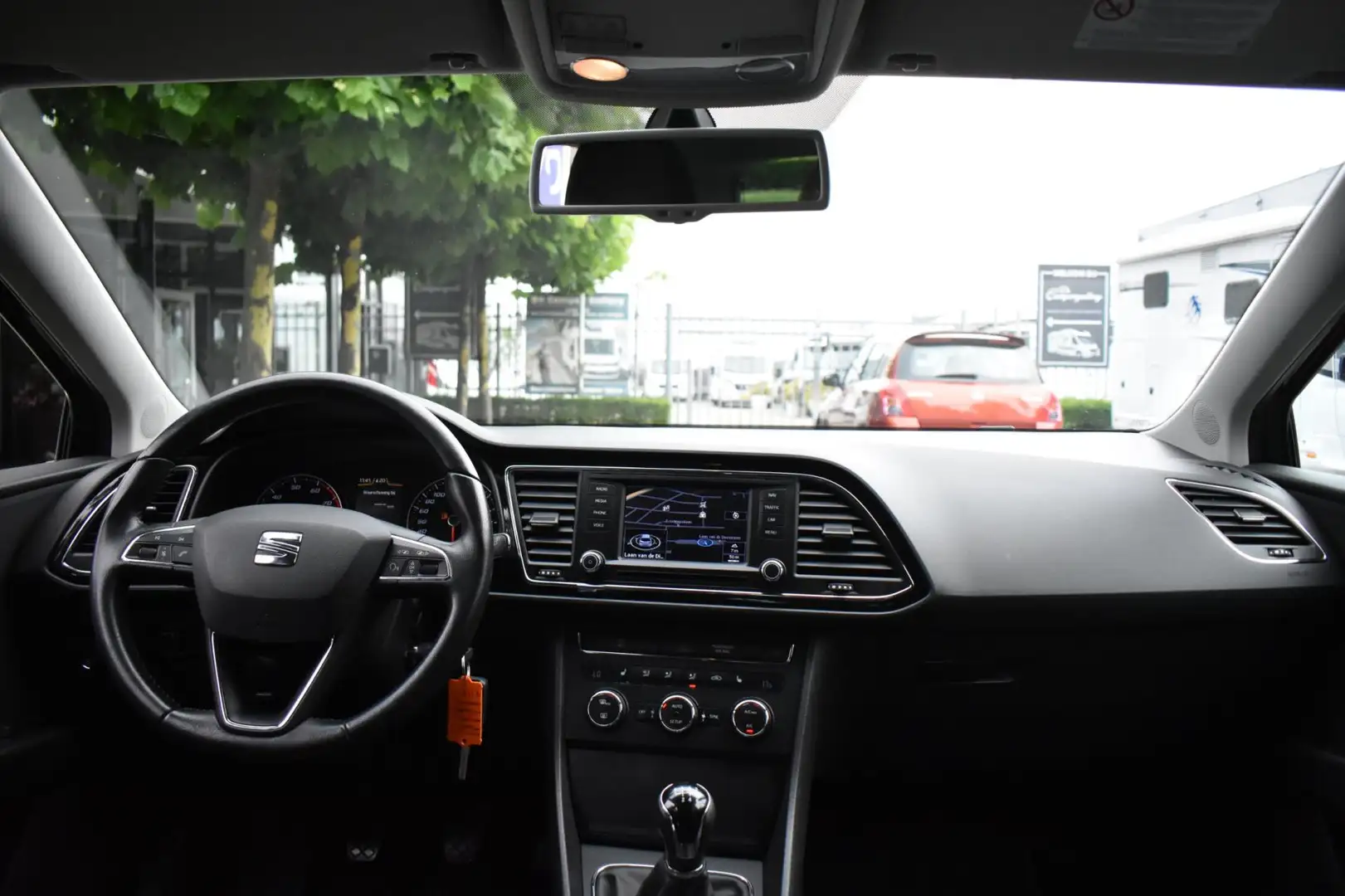 SEAT Leon 1.4 TSI Style NAVI, STOELVERWARMING, CRUISE, PDC Zwart - 2