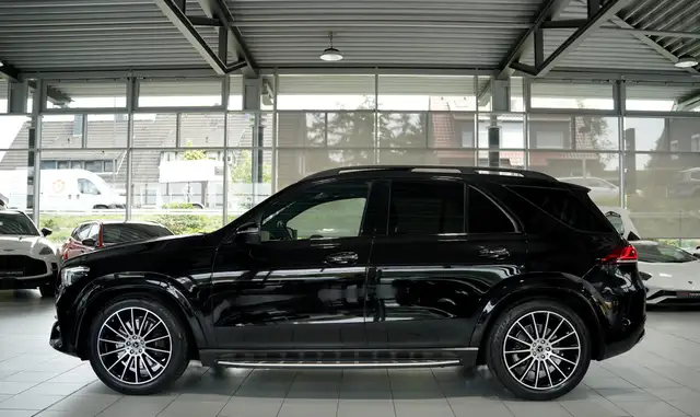 Mercedes-Benz Gle Class view 11