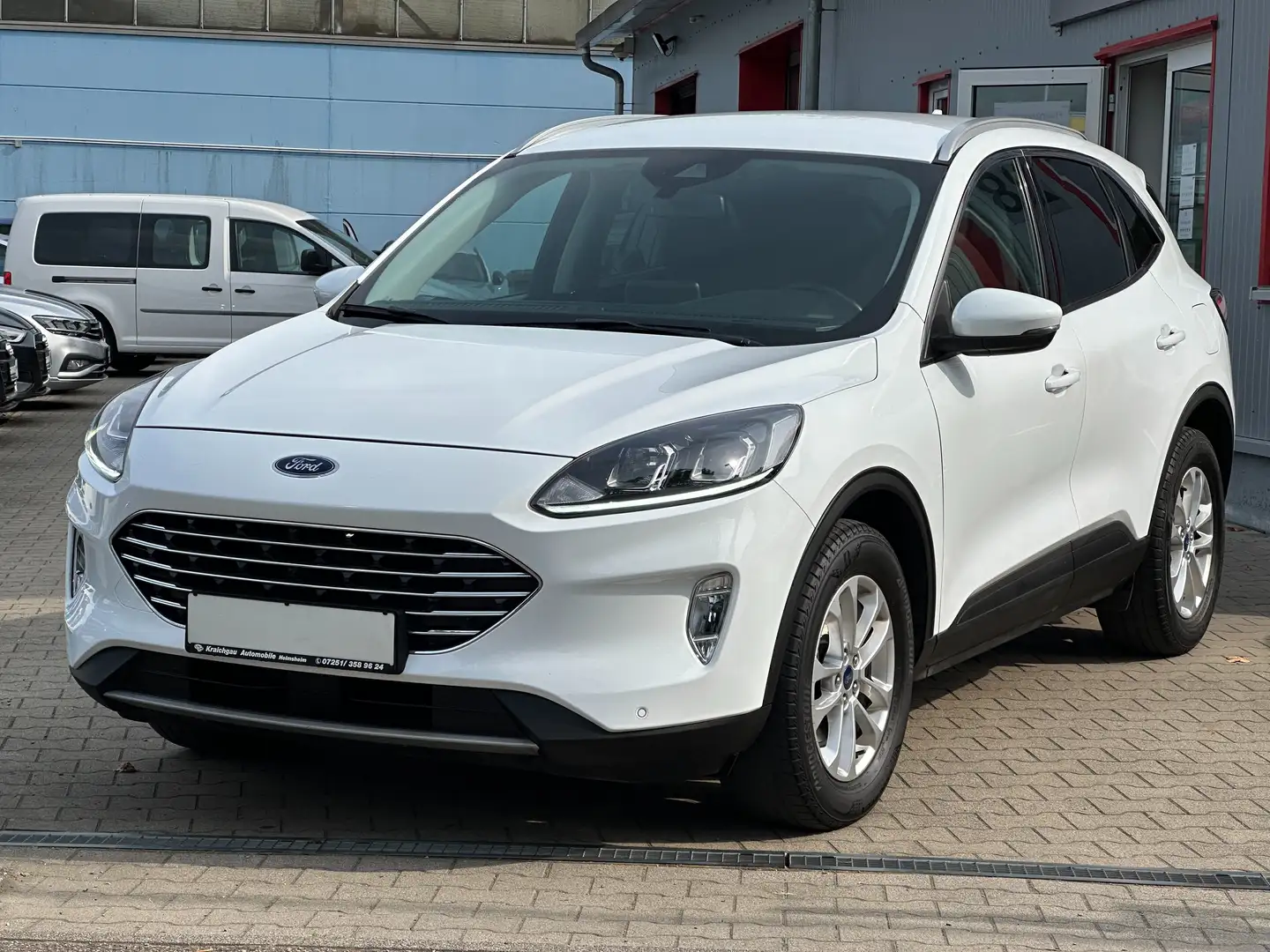 Ford Kuga 2.0 EcoBlue*Titanium*Kamera*Navi*Parkpilot* Weiß - 1