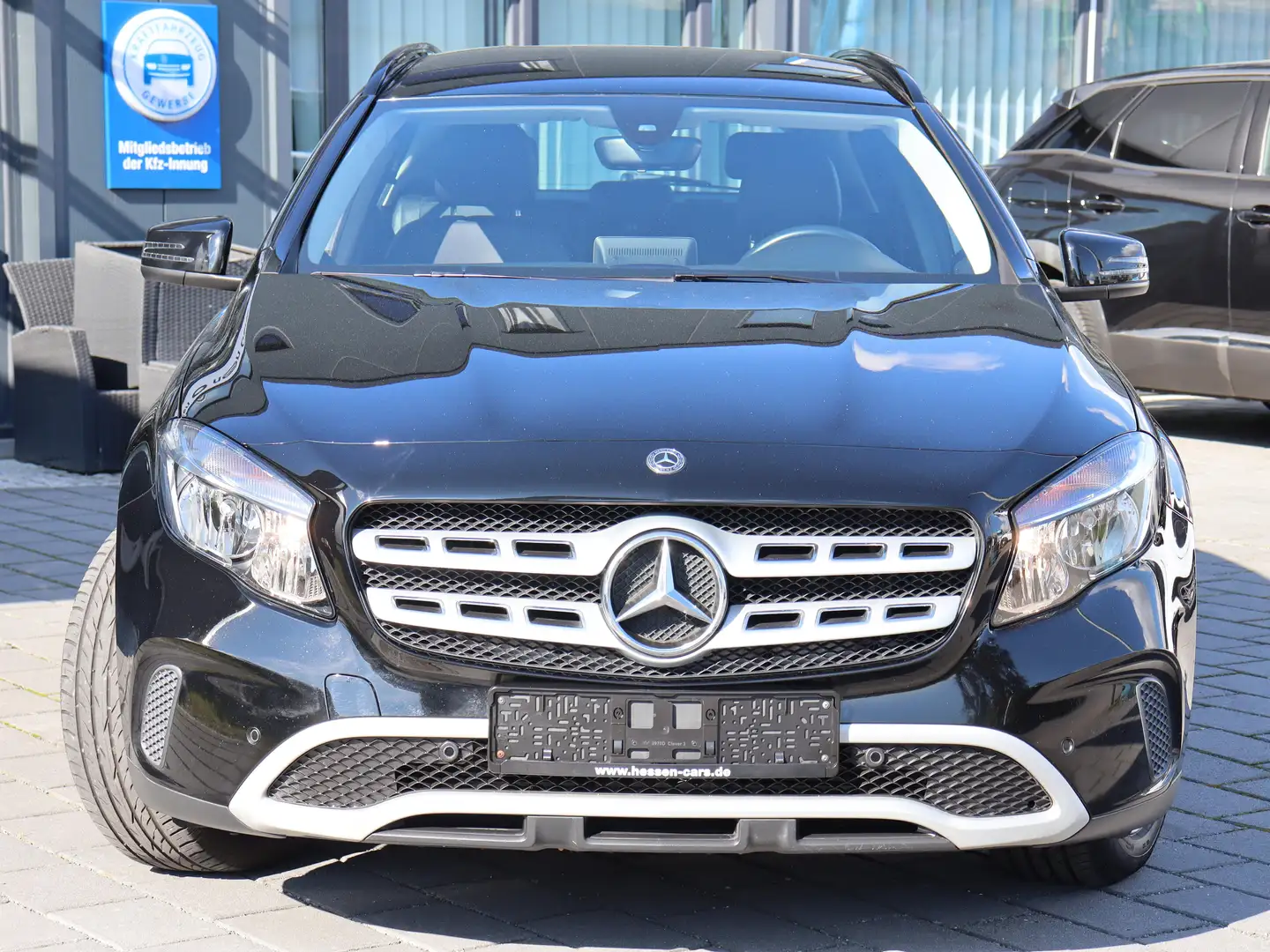 Mercedes-Benz GLA 180 7G-DCT Style AC*Sportsitze*ALU*PDC*NAVI Zwart - 2