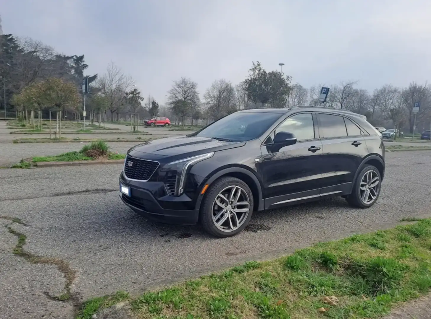 Cadillac XT4 XT4 2.0 t Sport awd auto Schwarz - 1