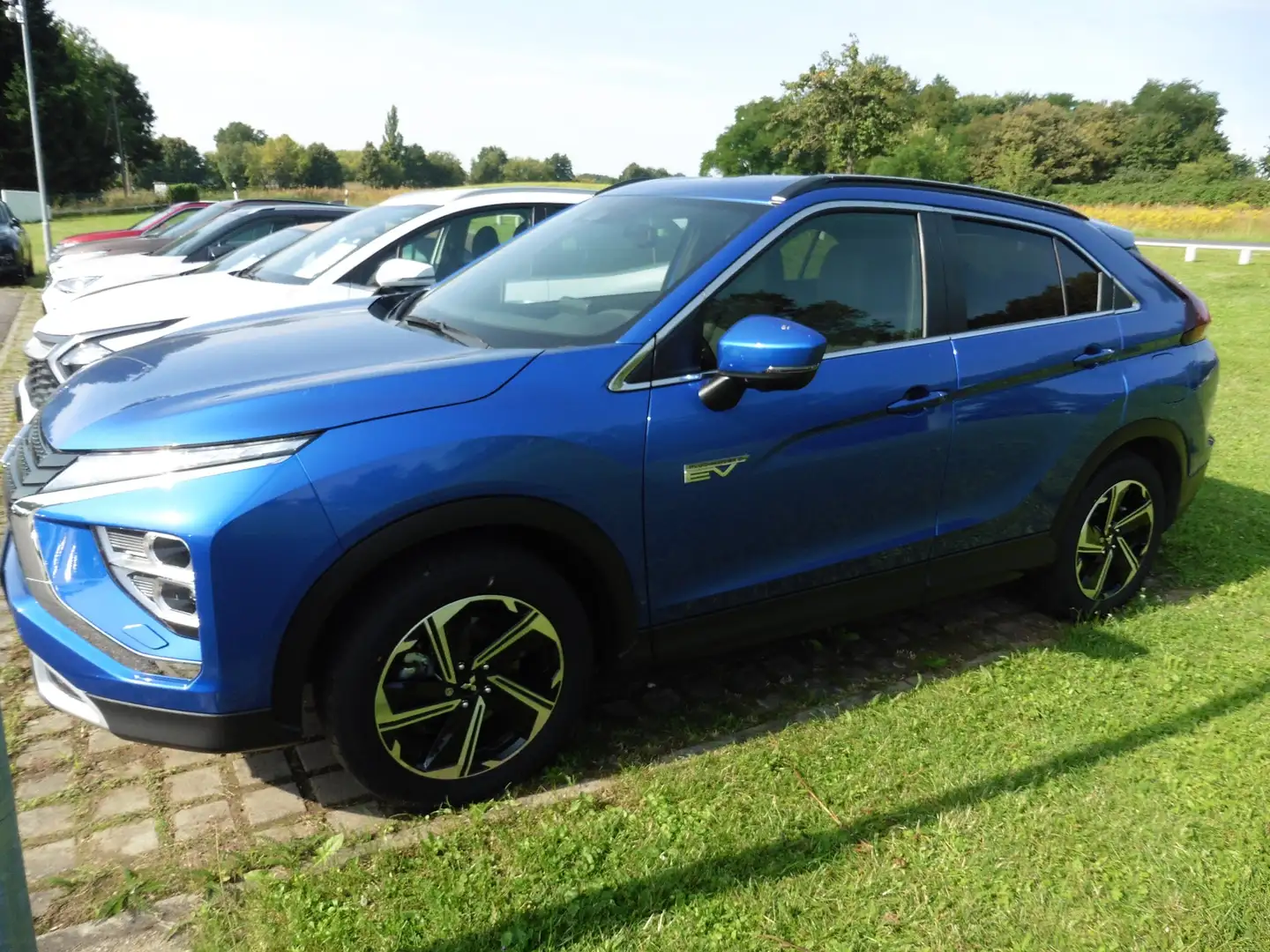Mitsubishi Eclipse Cross Plug-In Hybrid 4WD+Select,360°K.HUD Kék - 1
