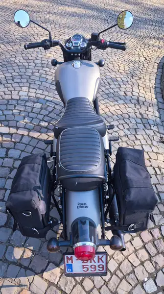 Royal Enfield Classic 350 - foto 4