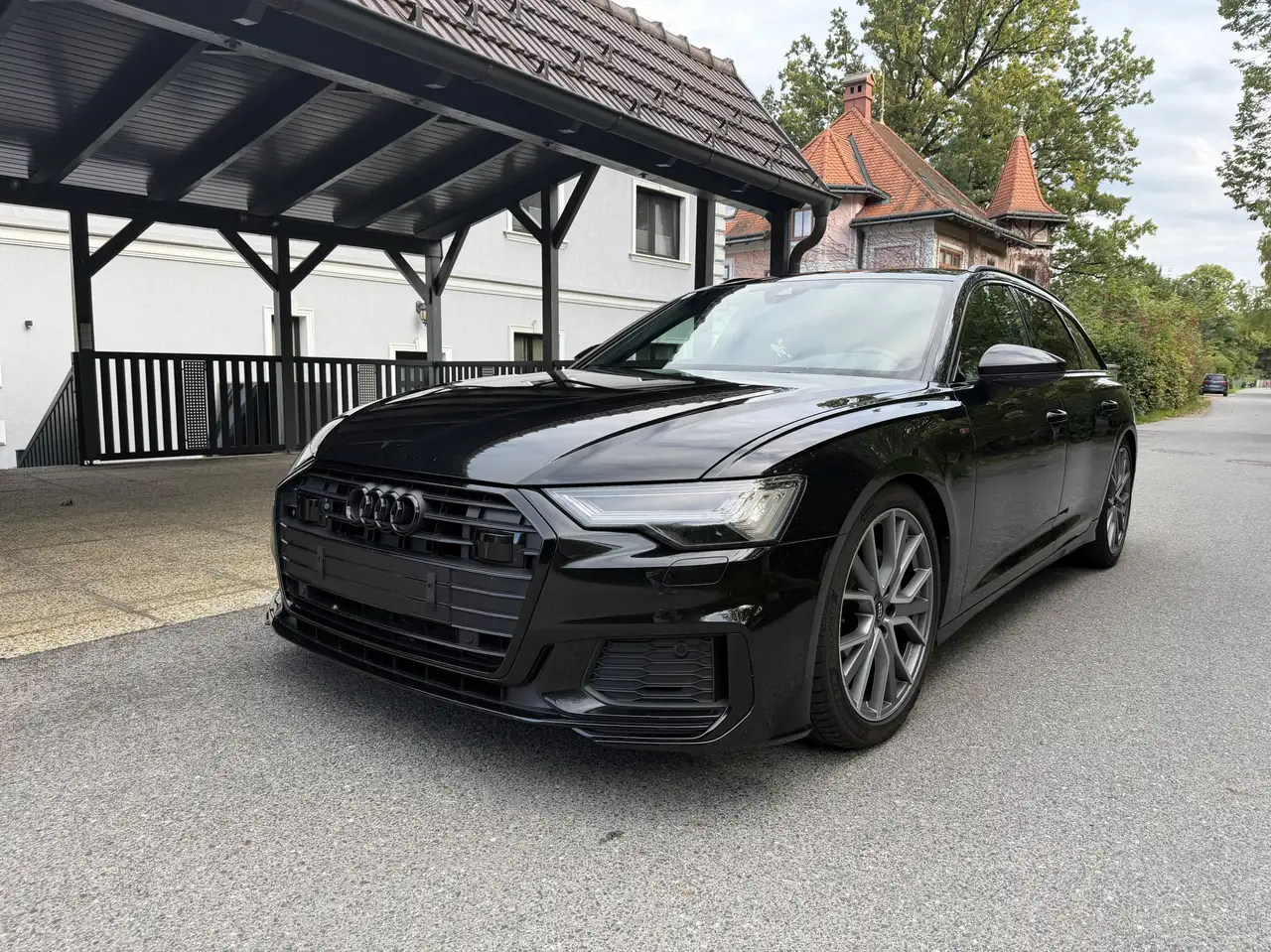 Audi A6 Avant 40 TDI design S-tronic — photo 1 of 8