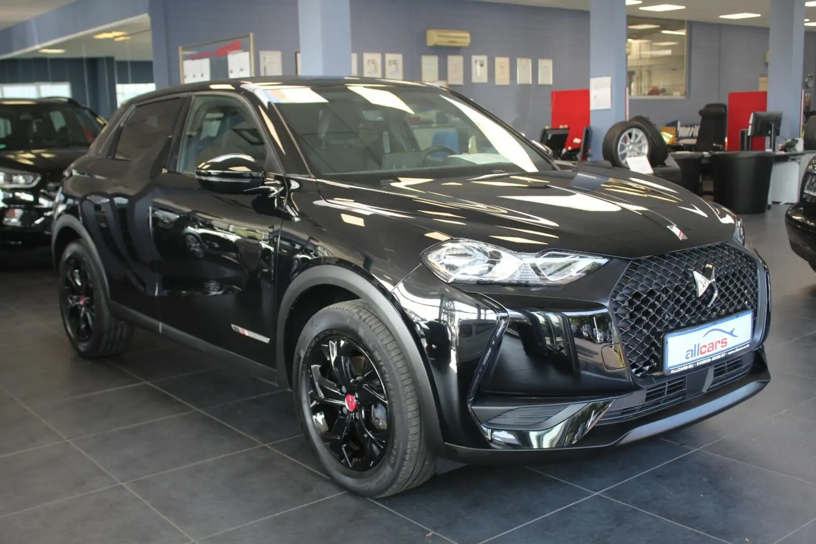 DS Automobiles DS 3 Crossback E-Tense Performance Line Schwarz - 1