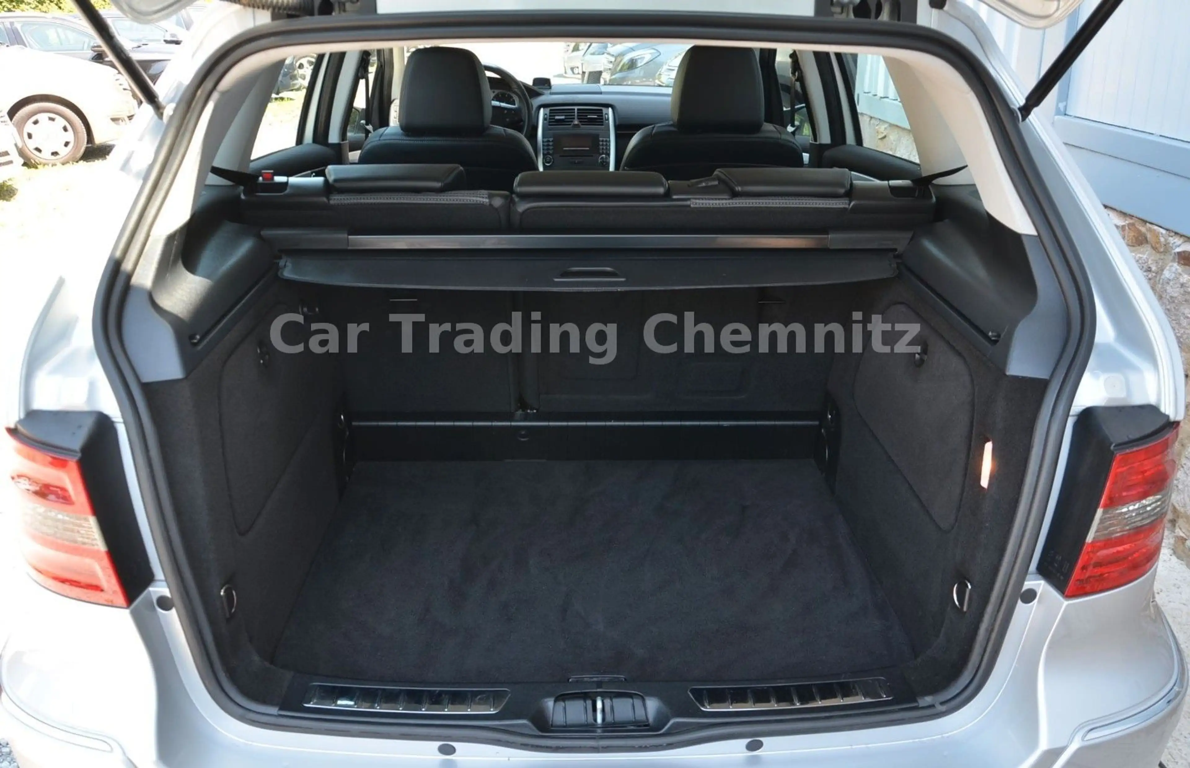 Mercedes-Benz B 150 Klima Sitzheizung Automatik — photo 15