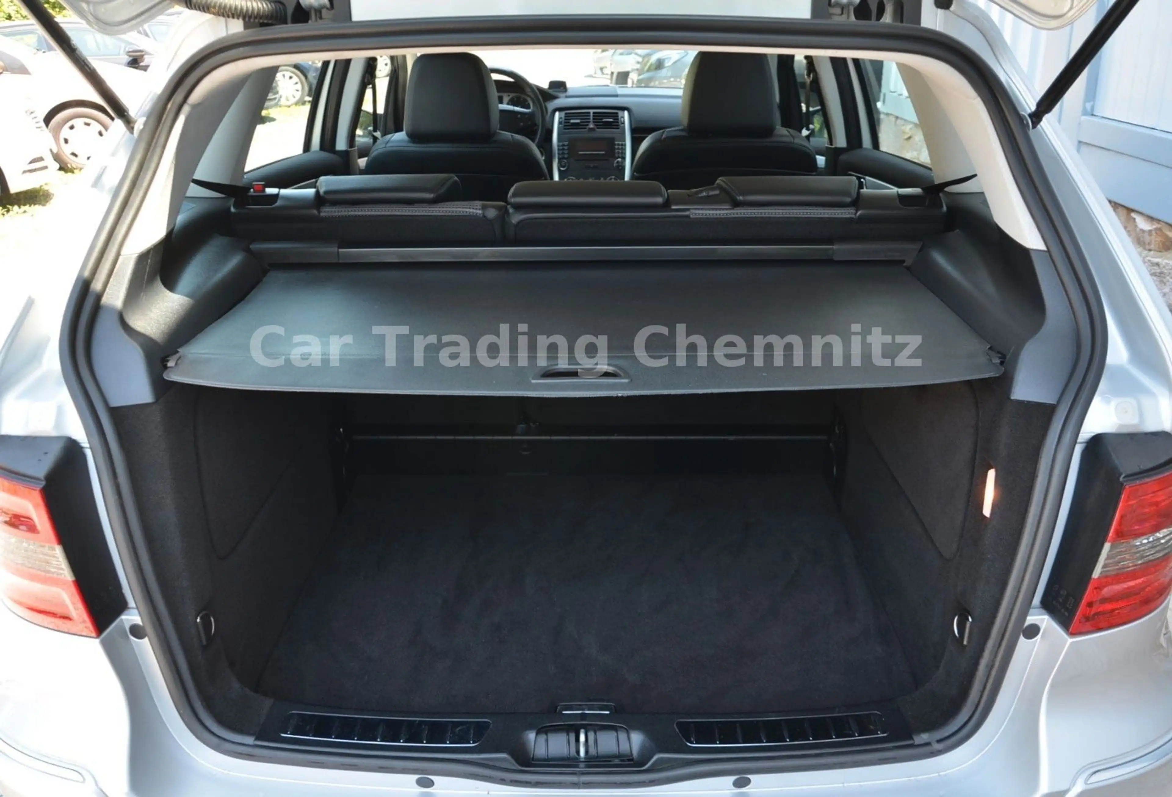 Mercedes-Benz B 150 Klima Sitzheizung Automatik — photo 14