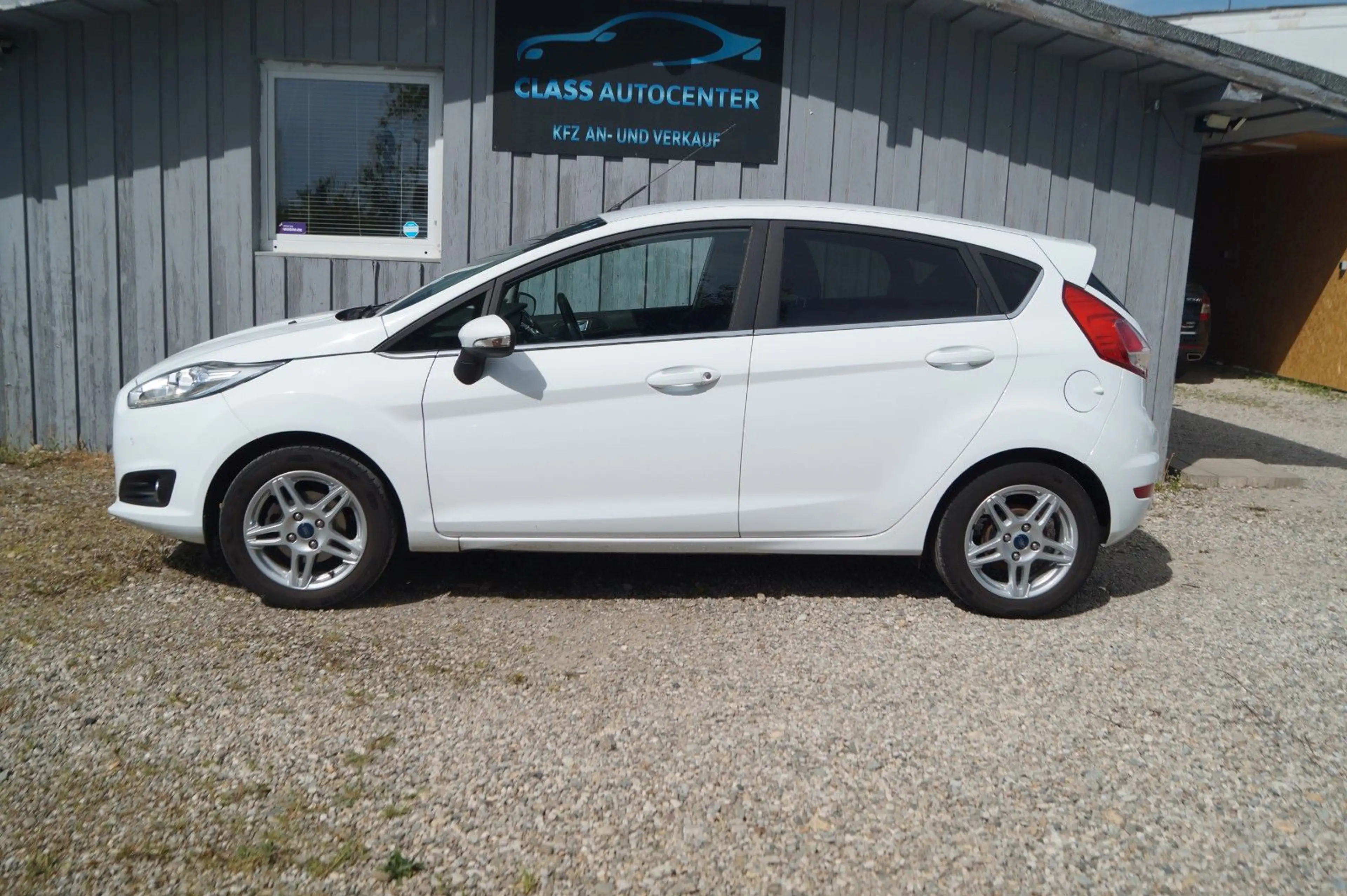 Ford Fiesta Titanium|Kamera|Klimaauto.|2.Hand| — photo 2
