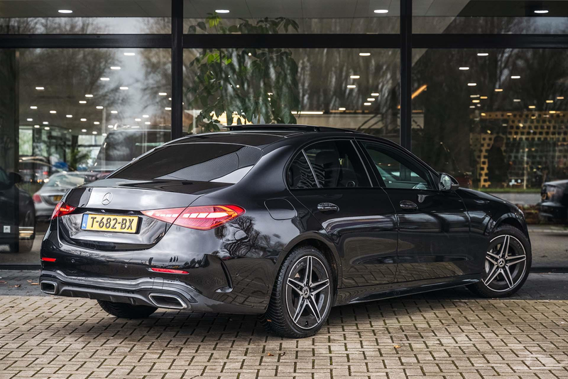 Mercedes-Benz C 180 AMG Line | Achteruitrijcamera | Panorama-schuifdak — photo 6