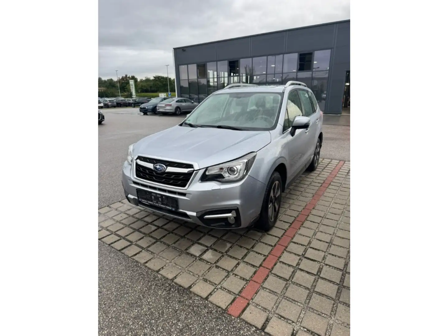 Subaru Forester Exclusive AWD 2.0D*Autom AHK LED R-Kam Silber - 2