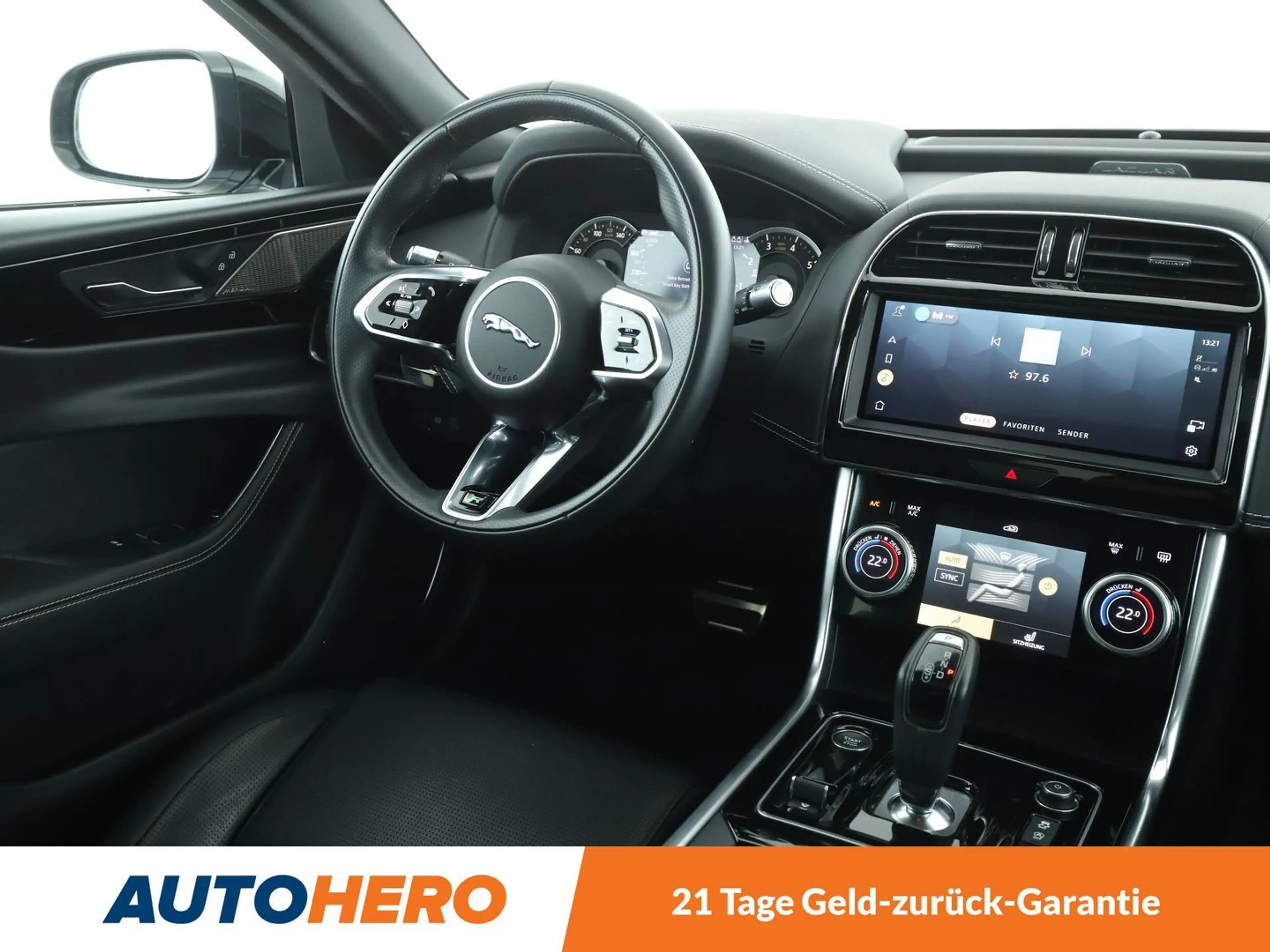 Jaguar XE 25t R-Dynamic Black Aut.*NAVI*LED*ACC*CAM*MERIDIAN — photo 13