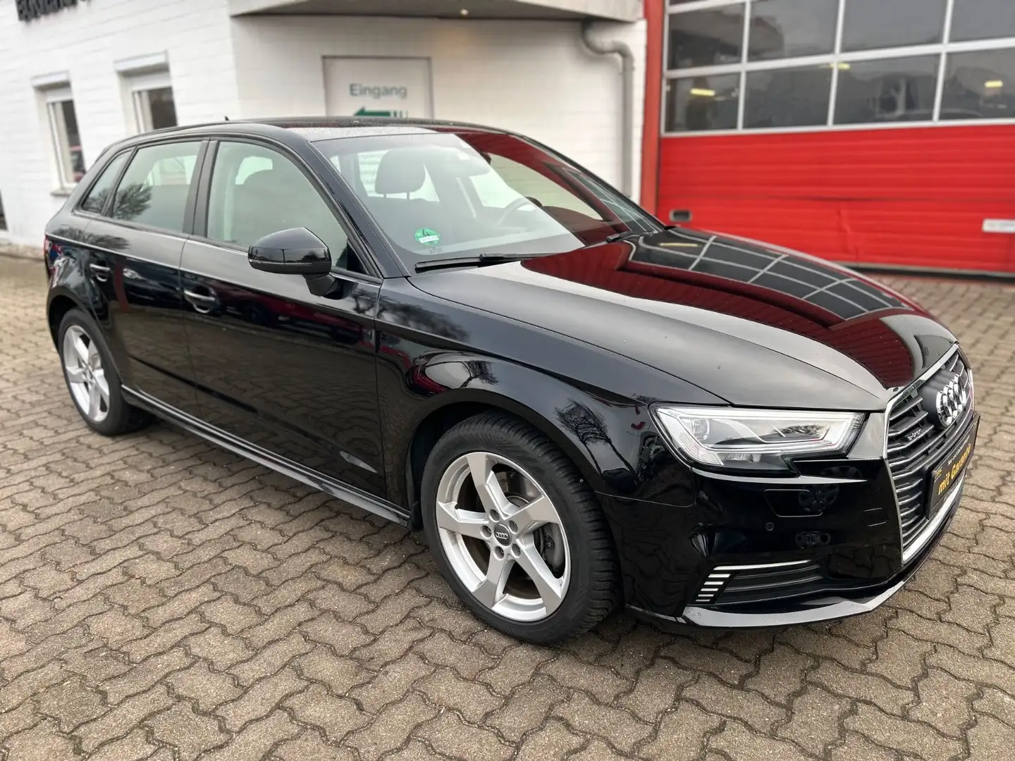 Audi A3 Sportback 40 e-tron sport/NAVI/SHZ/TEMP/VIRTU Schwarz - 2