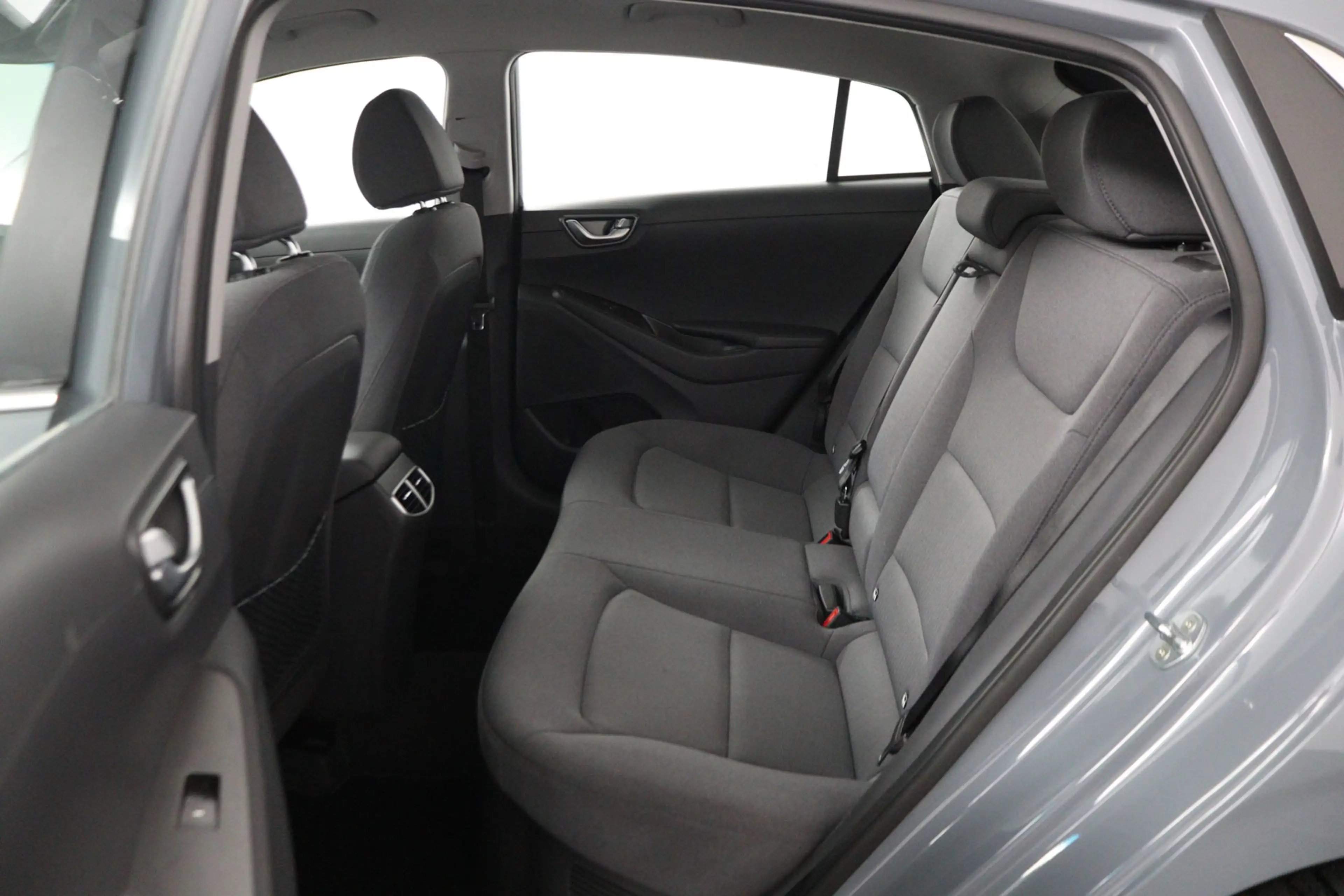 Hyundai IONIQ 1.6 GDi Comfort - Plus HYBRID 140pk Camera/Navi/Ca — photo 15