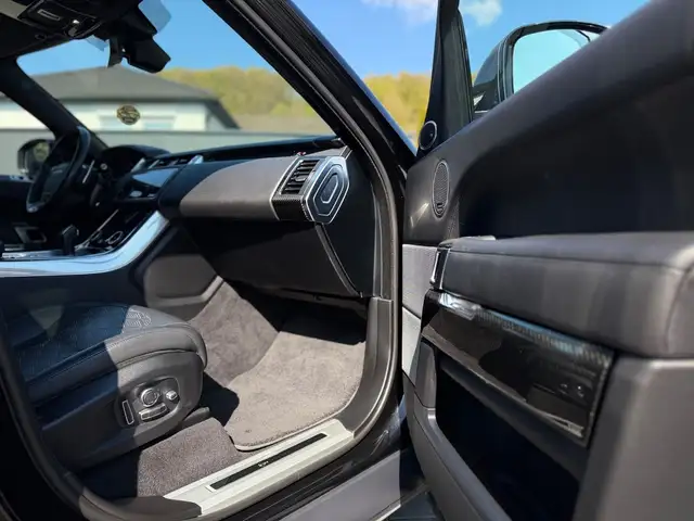 Land Rover Range Rover Sport view 14