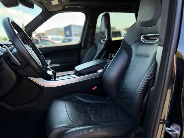 Land Rover Range Rover Sport view 13