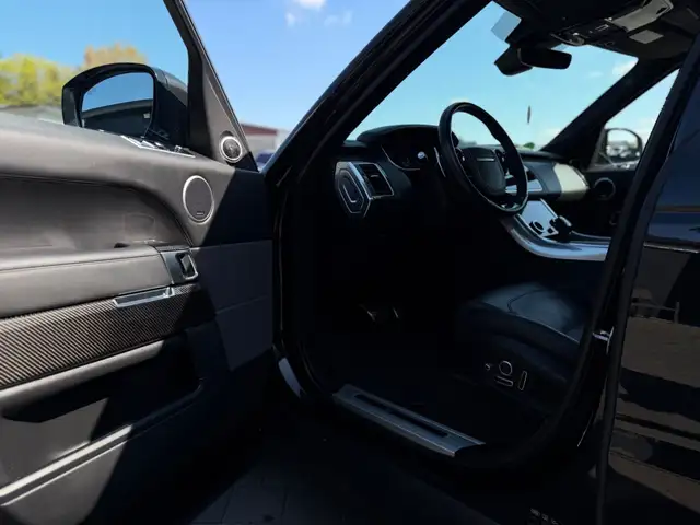 Land Rover Range Rover Sport view 10