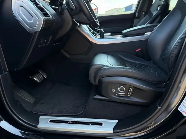 Land Rover Range Rover Sport view 9