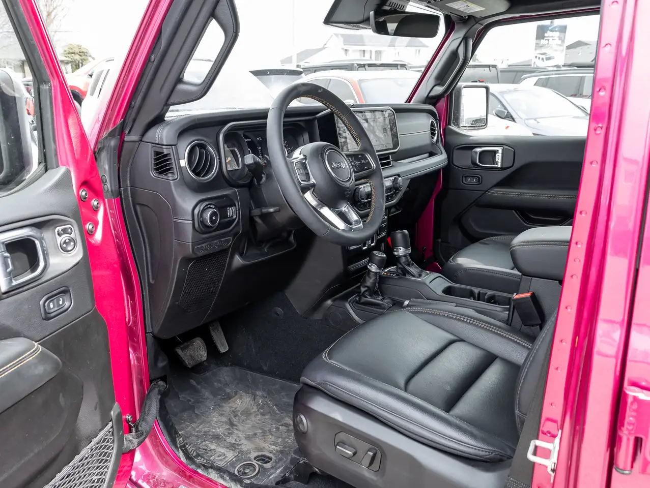 Jeep Wrangler снимка Jeep Wrangler