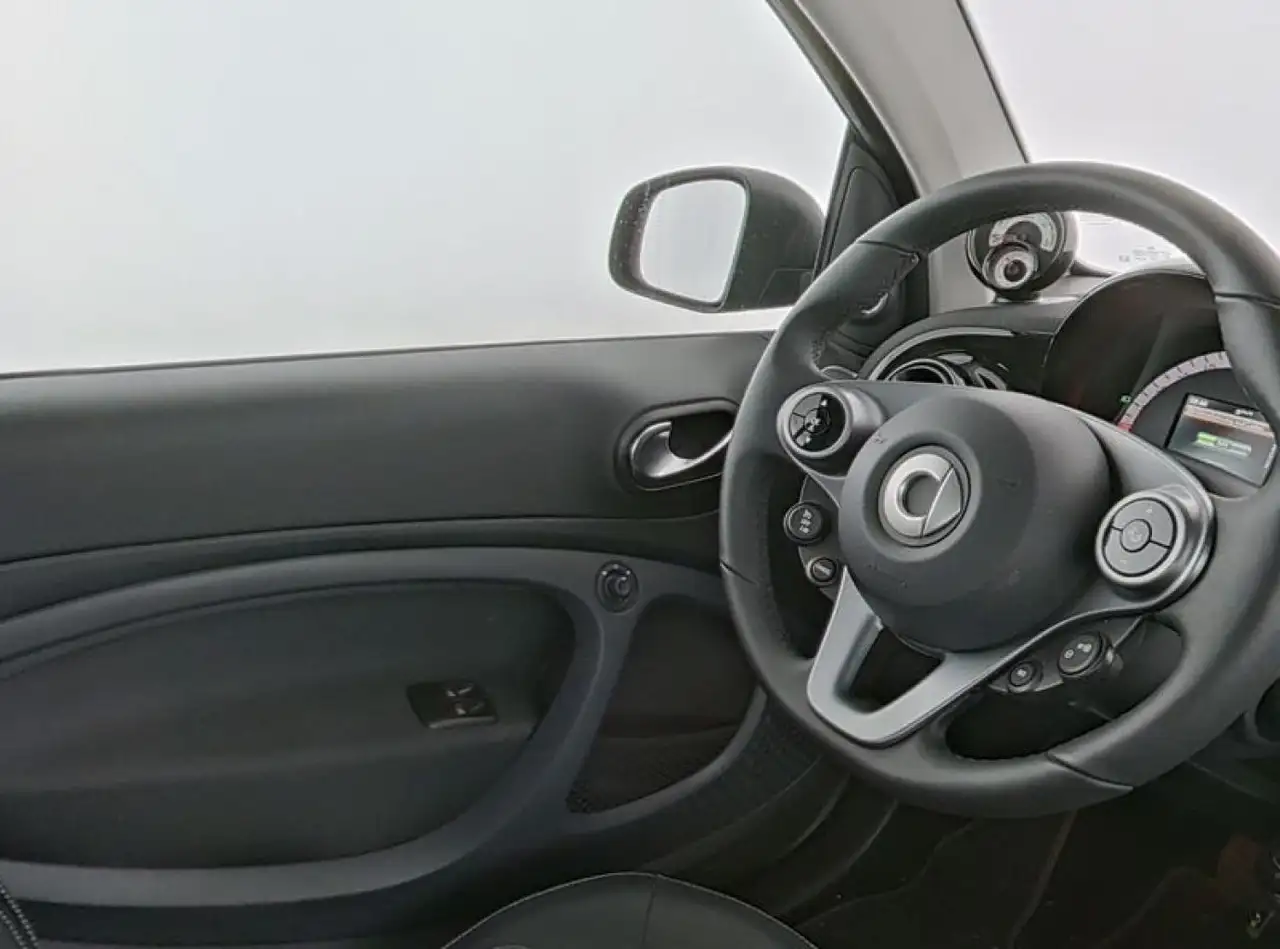 smart forTwo 2024 — фото 10