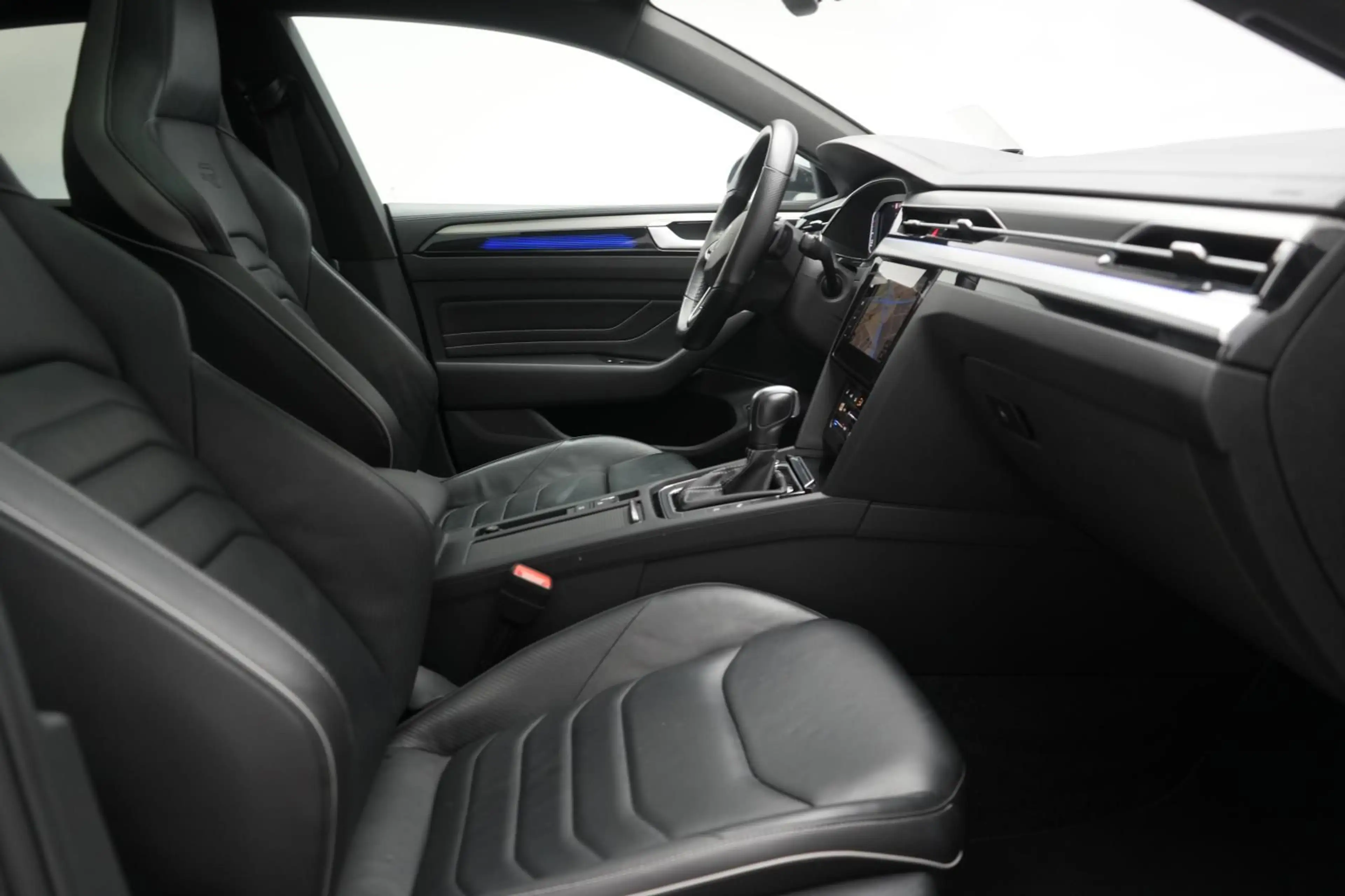 Volkswagen Arteon 2.0 TDI DSG R-Line Leder/ACC/HUD/Kamera/P — photo 8