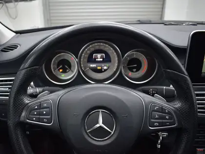 Annonce voiture d'occasion Mercedes-Benz CLS 250 - CARADIZE