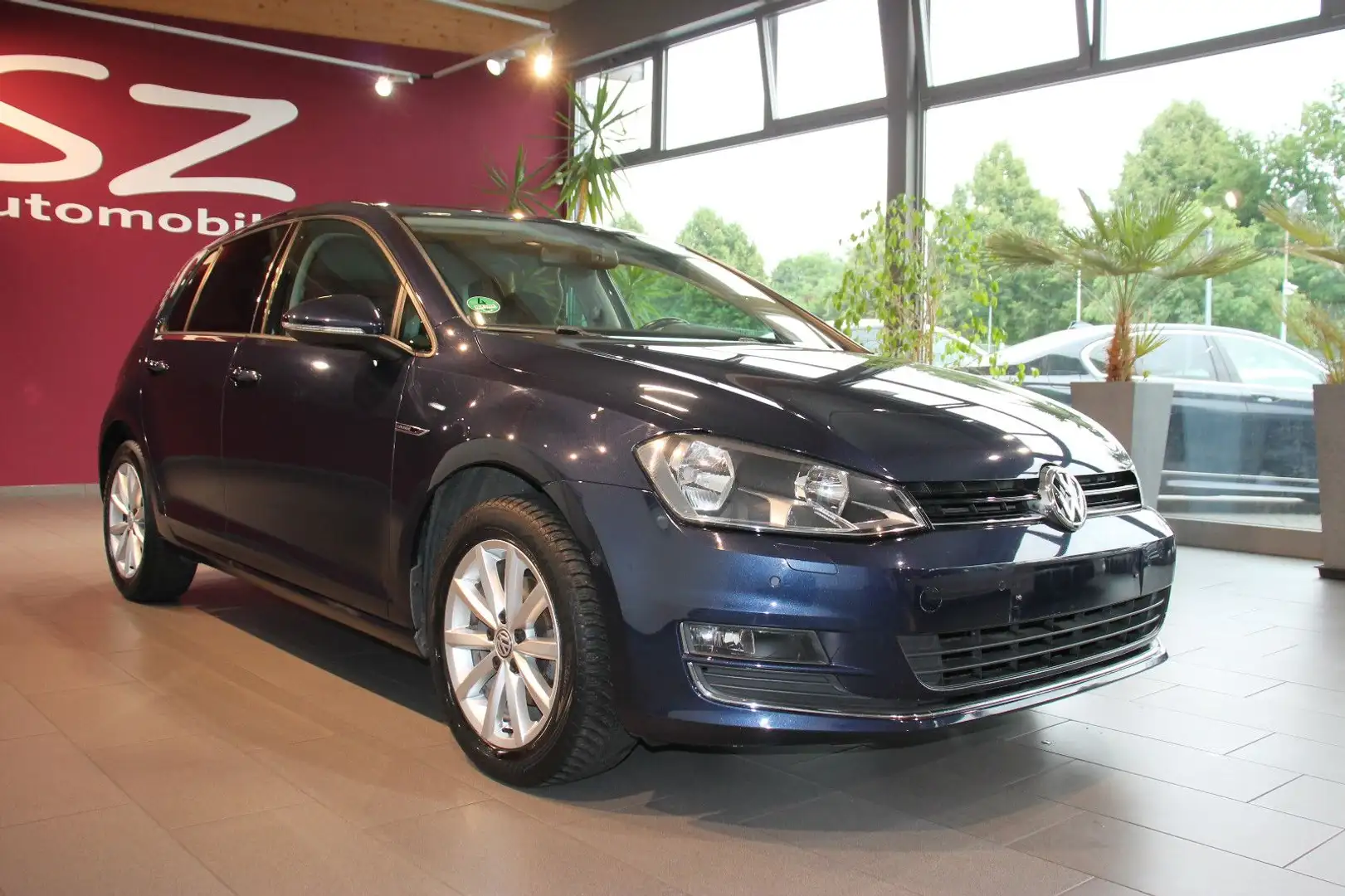 Volkswagen Golf VII Lim. Comfortline SHZ Tempomat Azul - 2