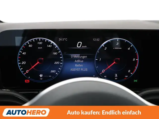 Mercedes-Benz Gla view 20