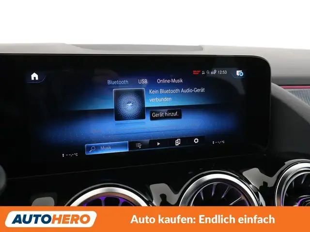 Mercedes-Benz Gla view 25