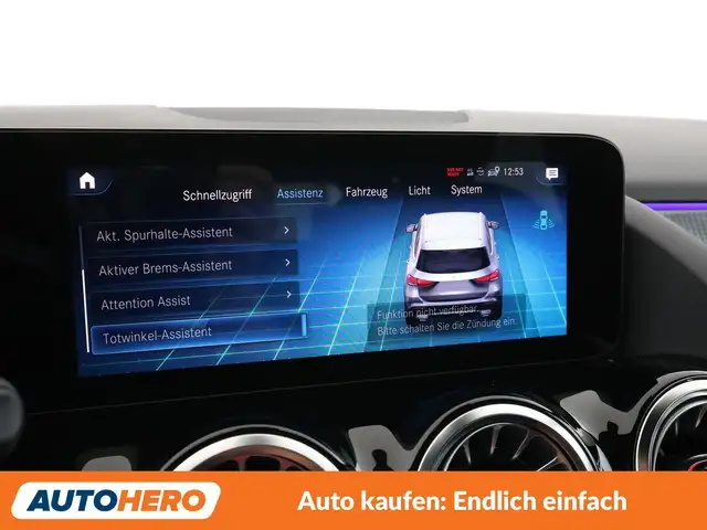 Mercedes-Benz Gla view 24