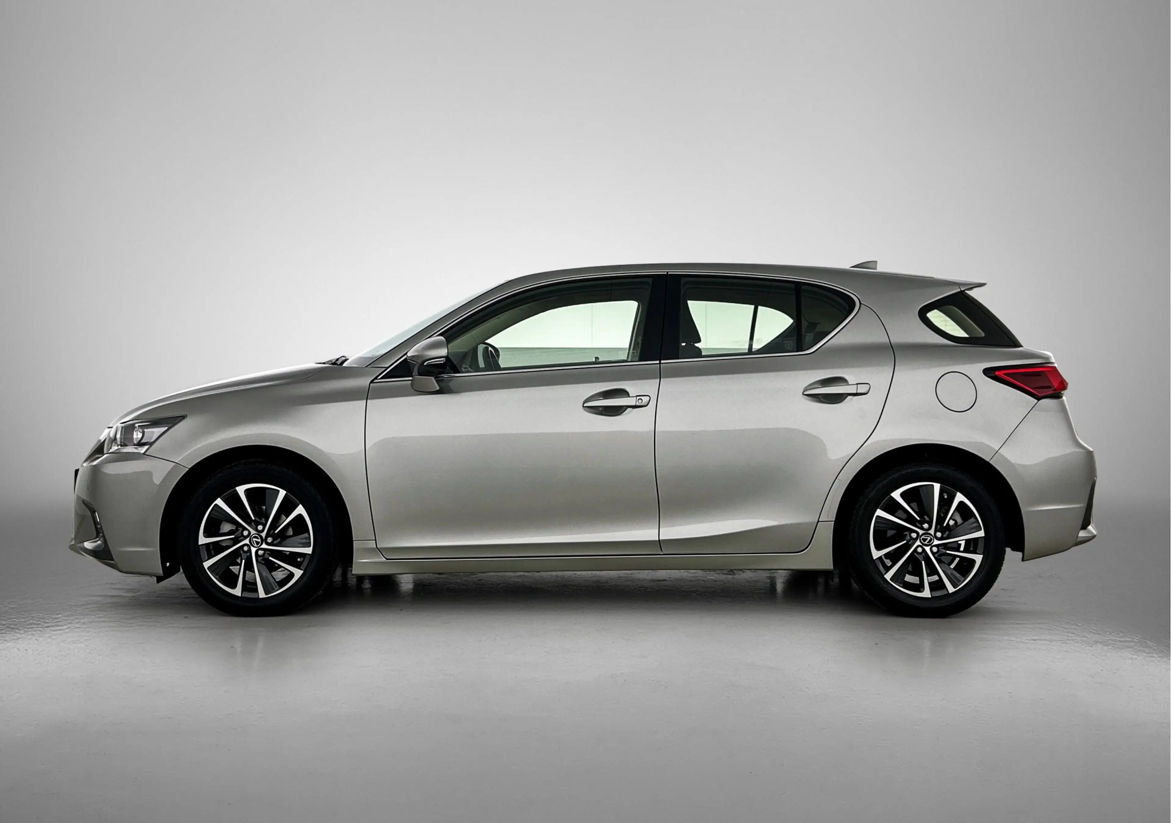 Lexus CT 200h Business Line | BTW voertuig | Dealer onderhouden — photo 3