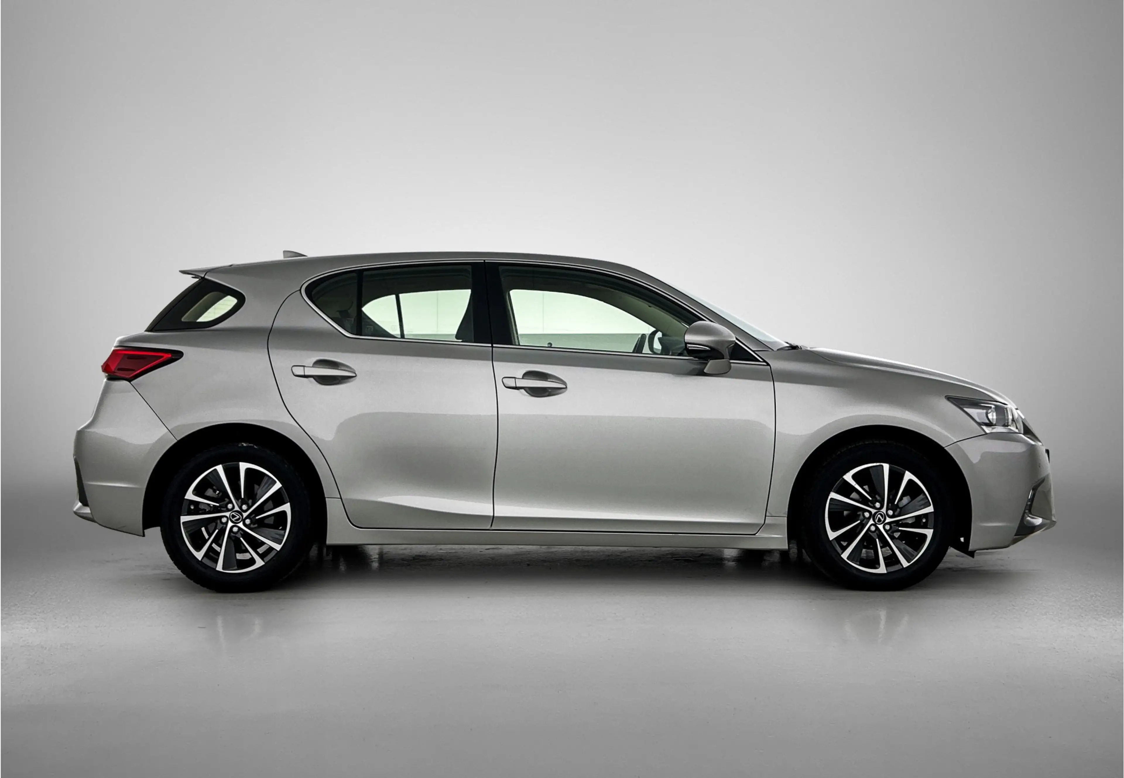 Lexus CT 200h Business Line | BTW voertuig | Dealer onderhouden — photo 15