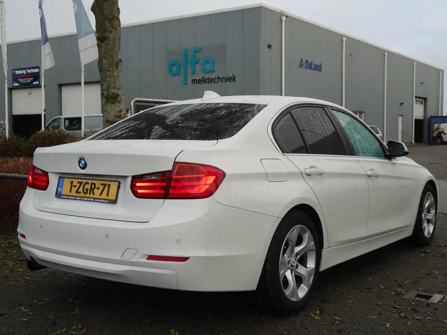 BMW 320 3-serie 320i EfficientDynamics Edition Executive Blanc - 2
