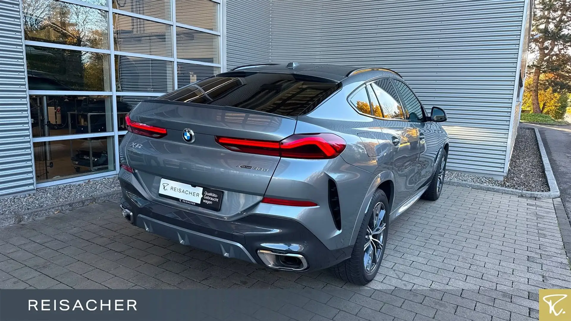 BMW X6 xDrive30d Pano AHK Msport ACC 360° Standhzg Grau - 2